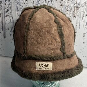 Ugg Australia Sheepskin Suede Bucket Hat